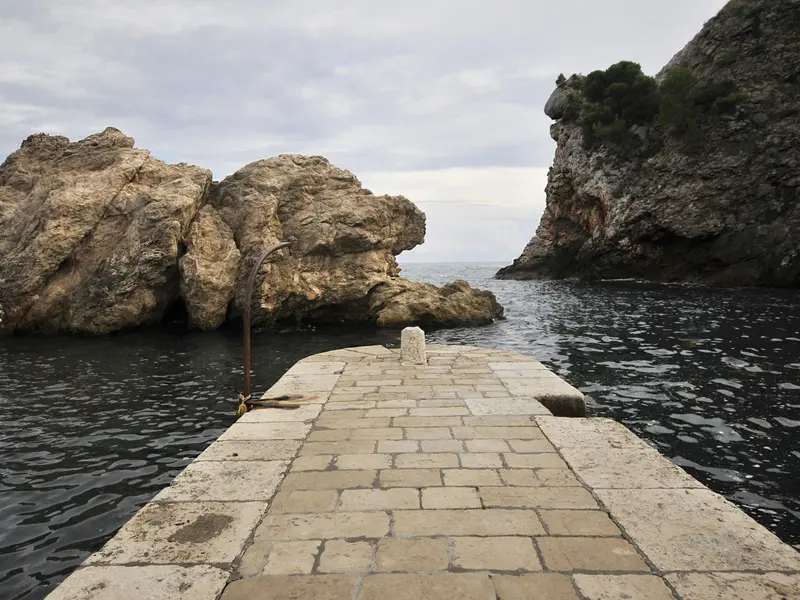 Pile Bay, Dubrovnik, Croatia (Game of thrones).jpg