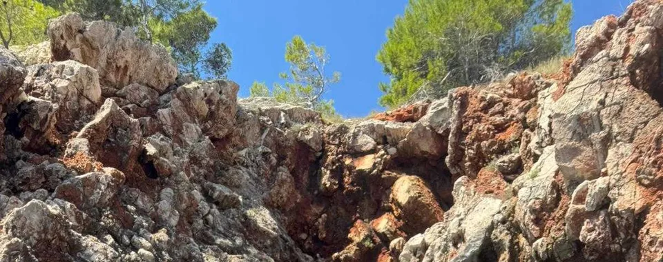 Red Rocks & Hidden cave, Pakleni Islands - crew 2