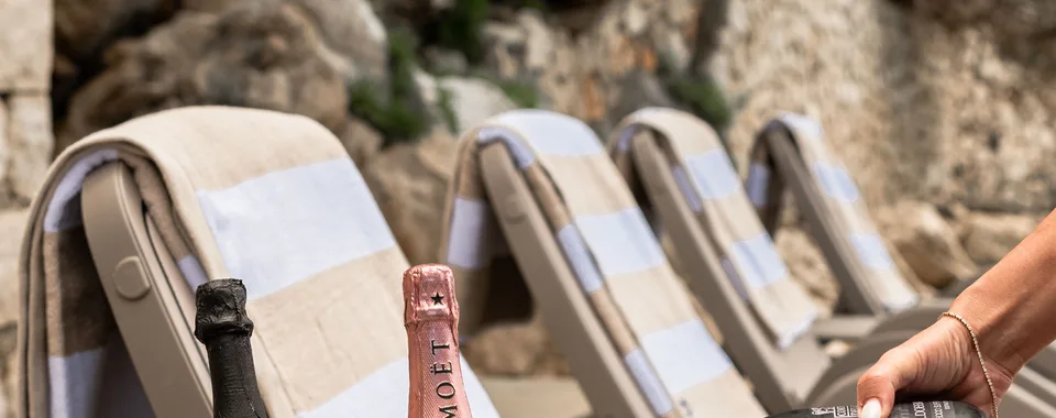 Dubrovnik luxury travel. Champagne on ice. Cheers to Croatian adventures.
