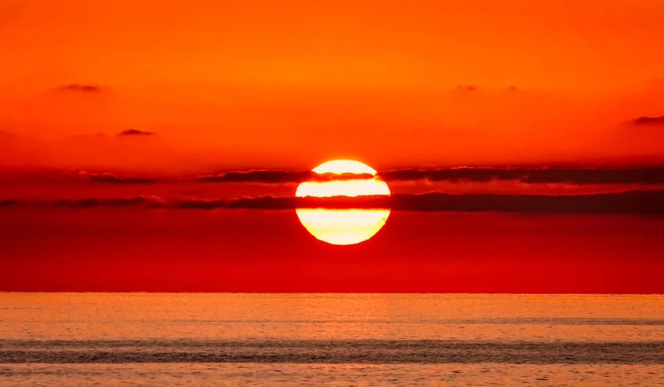 Experience magical Dubrovnik sunsets. Book your luxury tour with Tendo