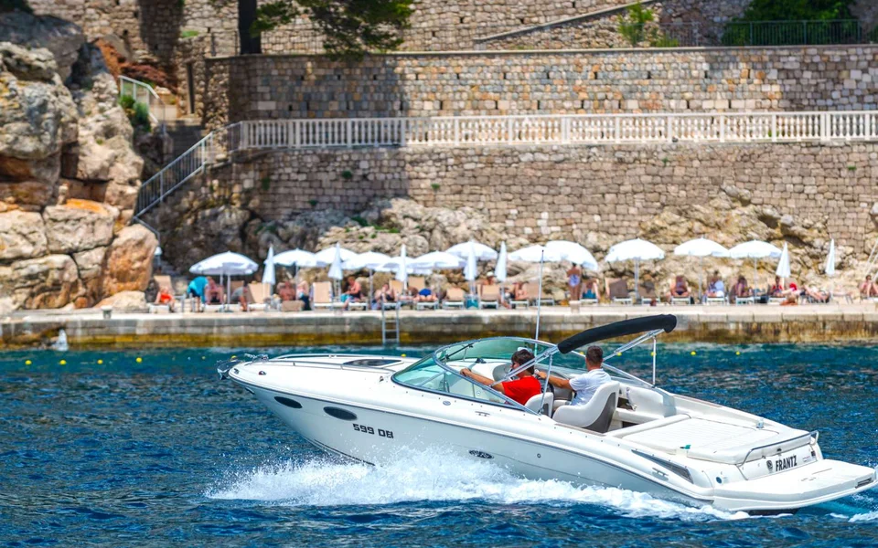 High-class Sea Ray 240 speedboat rental in Dubrovnik. Explore the Elaphiti Islands with Tendo Luxury Travel.