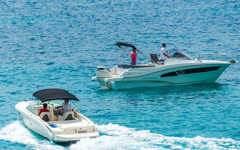 Speedboat tours from Dubrovnik. Explore the Elaphiti Islands with Sea Ray 240 Sunsport and Cap Camarat 9 WA