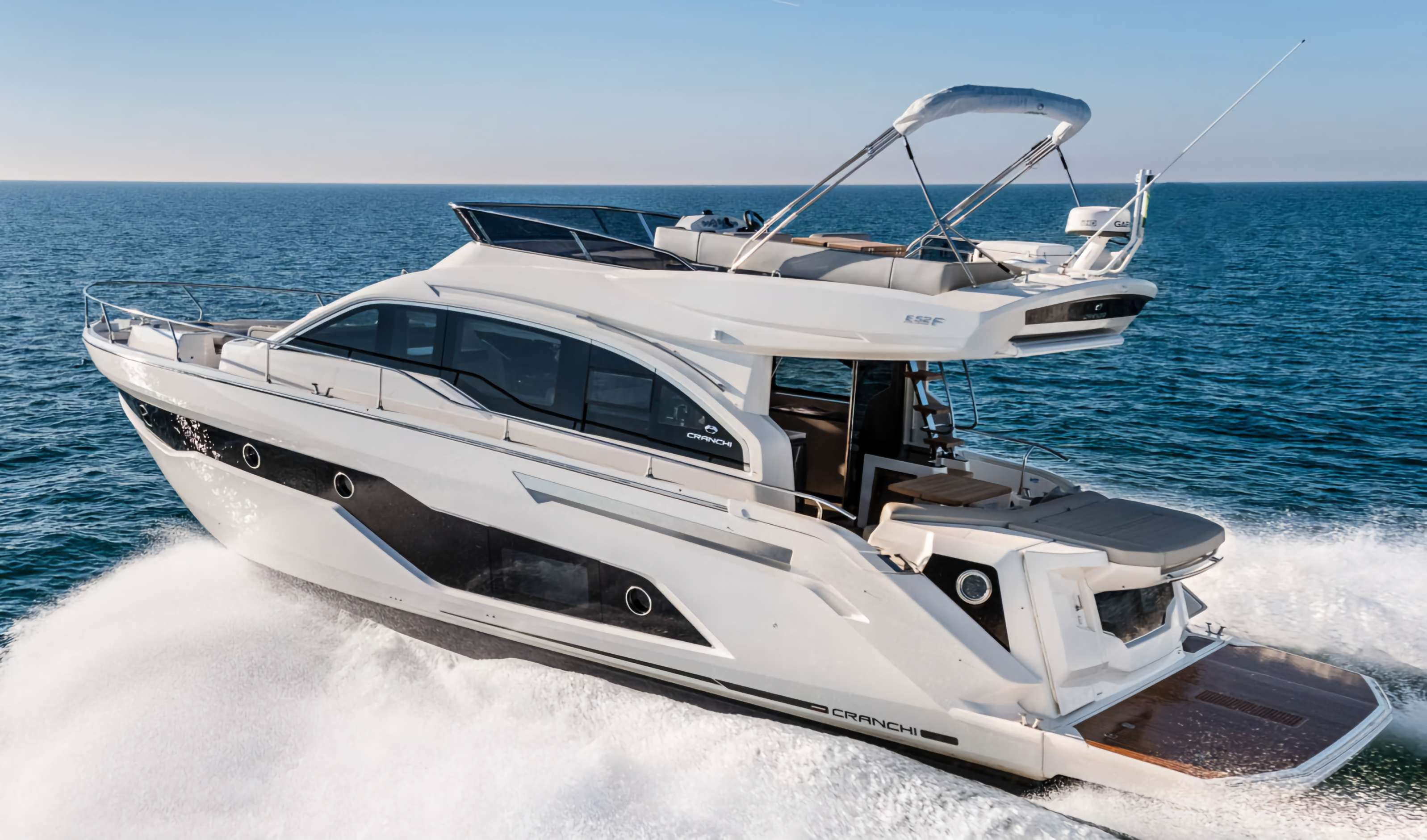 Luxury yacht charter from Dubrovnik. Explore the Adriatic in style.