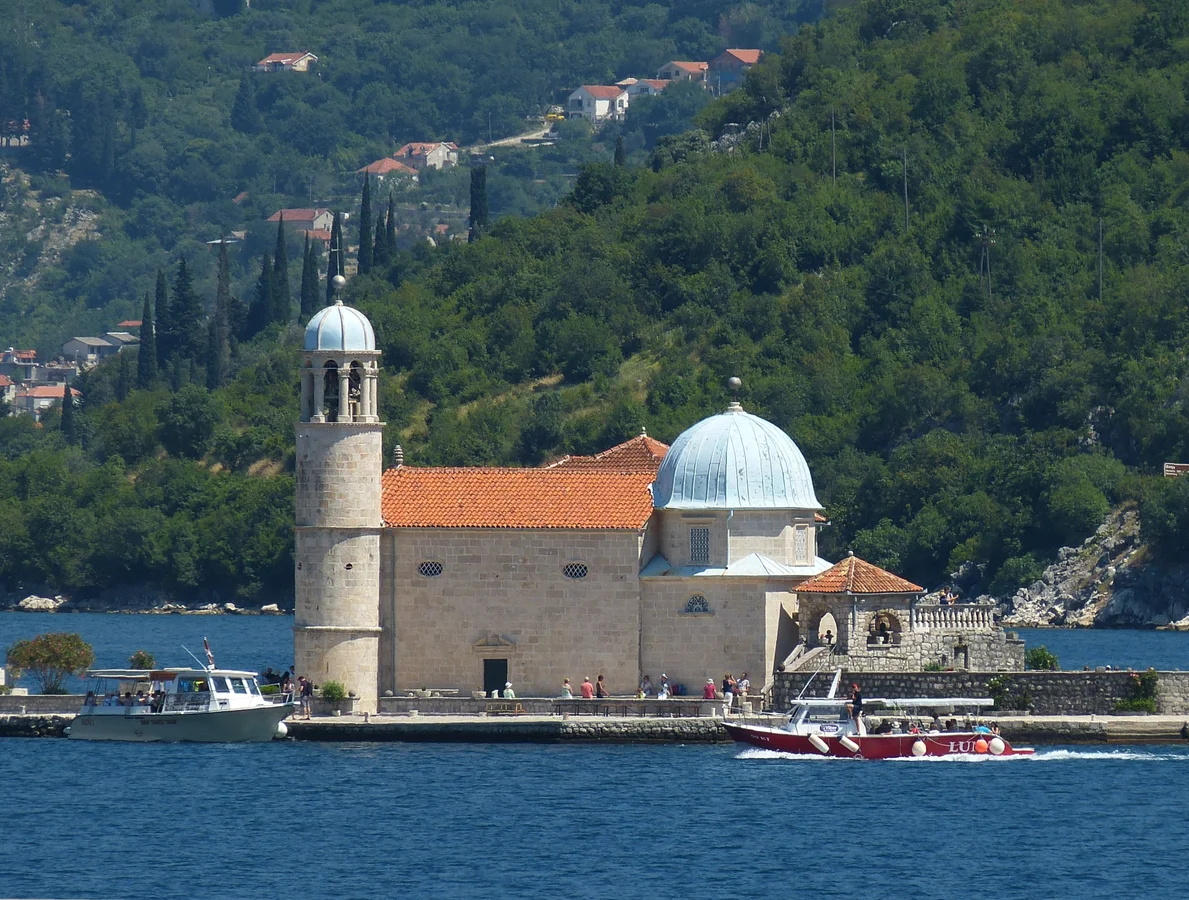 kotor-821534.jpg