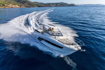Jeanneau Cap Camarat 10.5 WA Series II — semi-rigid speedboat charter Croatia