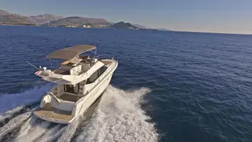 Prestige 400 Fly luxury motorboat — private charter from Dubrovnik, Croatia