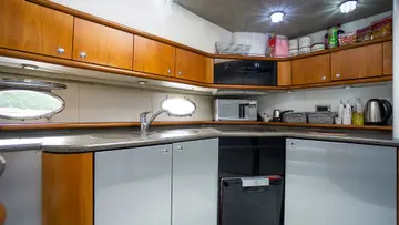 Gallery photo of Sunseeker Manhattan 62 in Dubrovnik