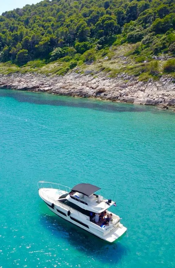 Ferretti fly yacht dubrovnik charter