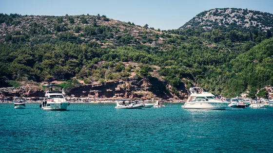 Experience paradise on a private boat tour from Dubrovnik to Šunj Beach on Lopud Island. Swim, sunbathe & enjoy cocktails at the famous Bindo Bar