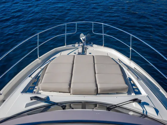 Prestige Yachts 460