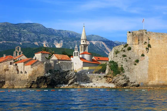 Budva dancer statue igracica old town sveti stefan 37ien4