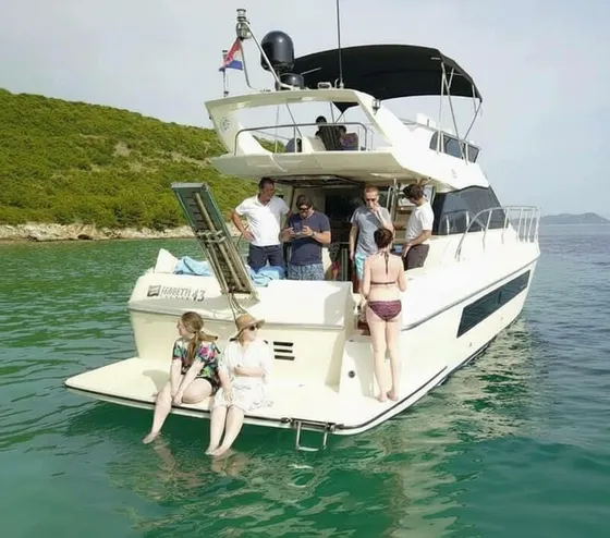 Ferretti fly yacht dubrovnik charter