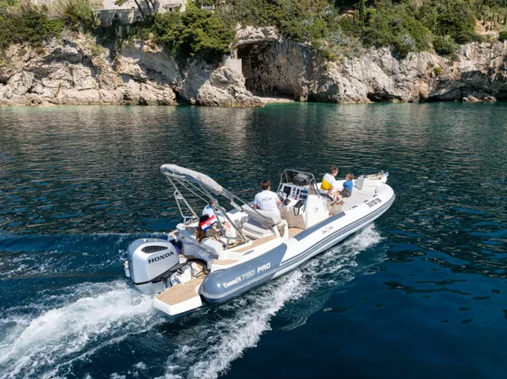 Marlin 790 speedboat in Dubrovnik - photo 13