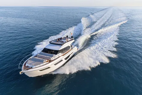 M/Y DAENI