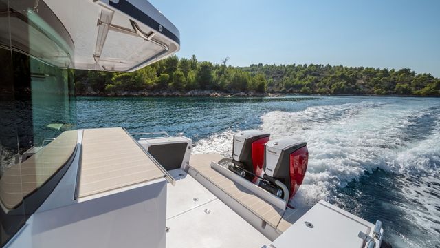 Private boat transfer Dubrovnik to/or Hvar | Yacht | Fast