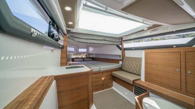 Private boat transfer Dubrovnik to/or Hvar | Yacht | Fast