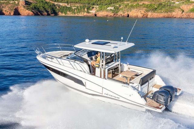 Jeanneau Cap Camarat 10.5 WA - Series II