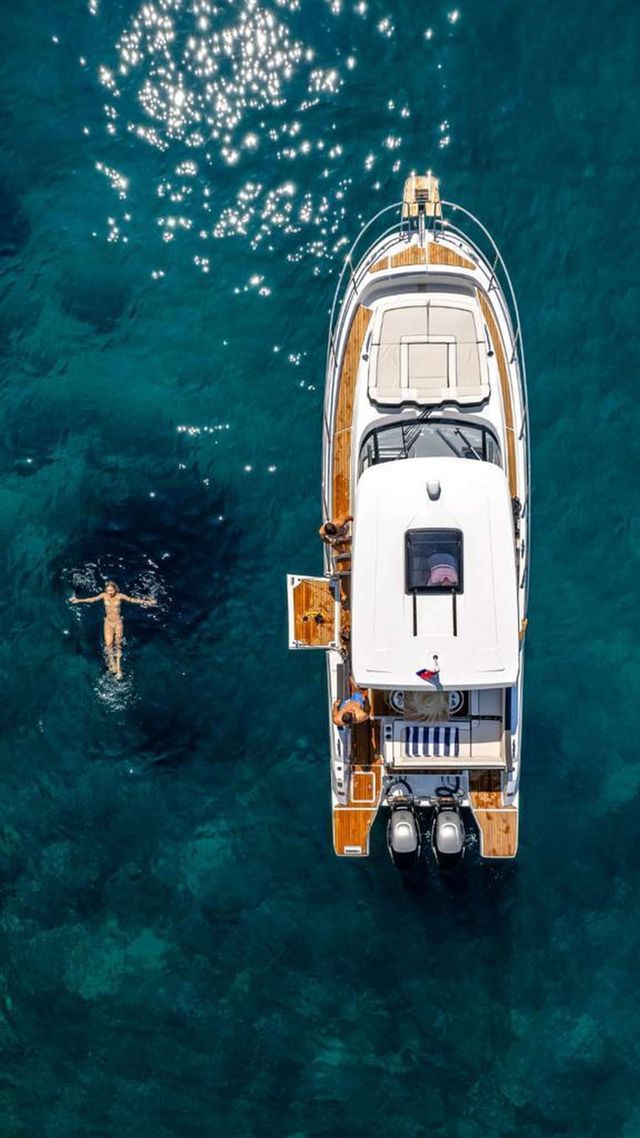 Jeanneau Cap Camarat 10.5 WA - Series II