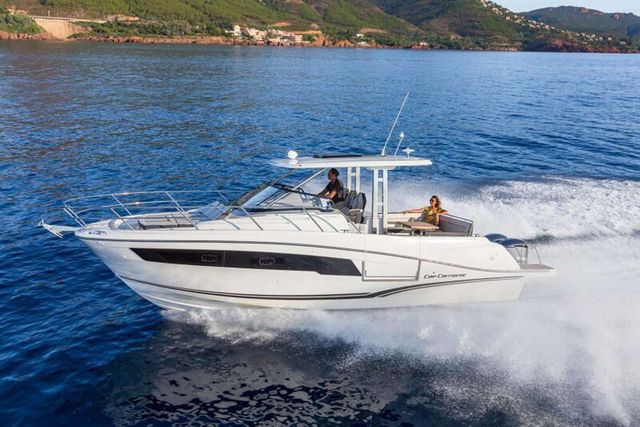 Jeanneau Cap Camarat 10.5 WA - Series II