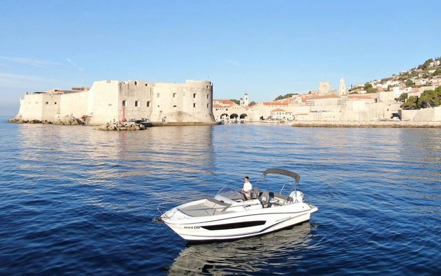 Dubrovnik speedboat tour. Book a luxury Jeanneau Cap Camarat 755 with Tendo Travel. #Dubrovnik #Croatia