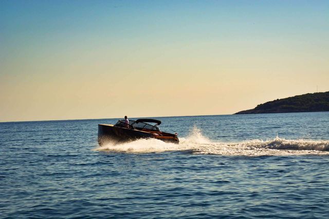Dubrovnik boat tour | Luxury speedboat rental | Tendo Travel Croatia