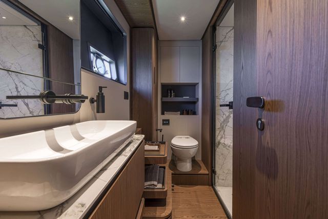 Ferretti yacht charter Durovnik 2025