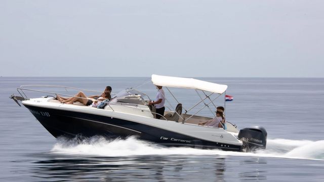 Dubrovnik high class boat rent: Speedboat tour of the Blue Cave with Cap Camarat 755