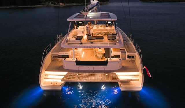 Lagoon Sixty 5 Amada Mia - CREWED - charter photo 7