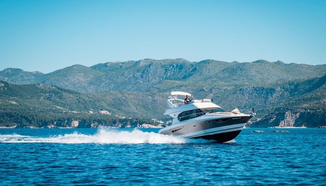 private jeanneau prestige 39 fly excursion image 4