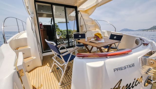 private yacht jeanneau prestige 440 fly image 2