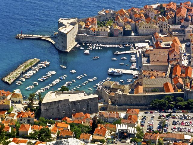 dubrovnik-708196.jpg