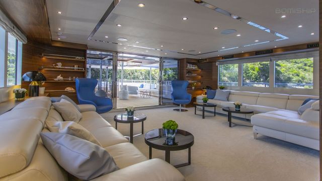 The brand new 52-foot custom-made M/Y Anthea