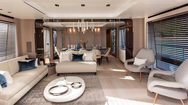 Luxury yacht with 5 cabins, fold-out balcony - M/Y DAWO