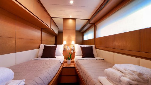 Luxury crewed yacht Evo Marine 760 charter in Croatia