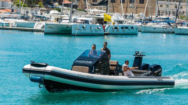 Luxury San Lorenzo NOOR II yacht for charter