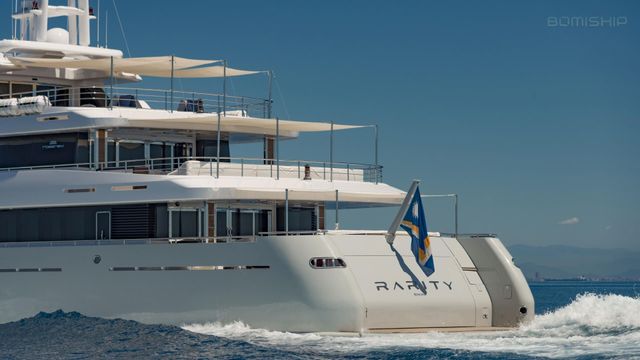 Seven-star experience, this yacht is ideal for up to 12 pax
