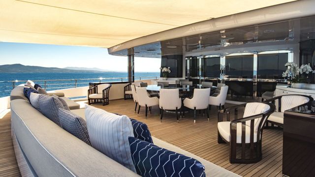 Seven-star experience, this yacht is ideal for up to 12 pax