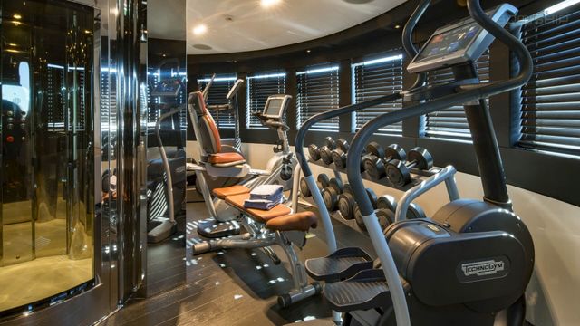 Seven-star experience, this yacht is ideal for up to 12 pax