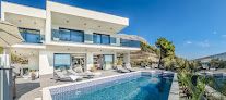 Luxury Villa Euphorica Omis, Croatia: infinity pool, Adriatic Sea view