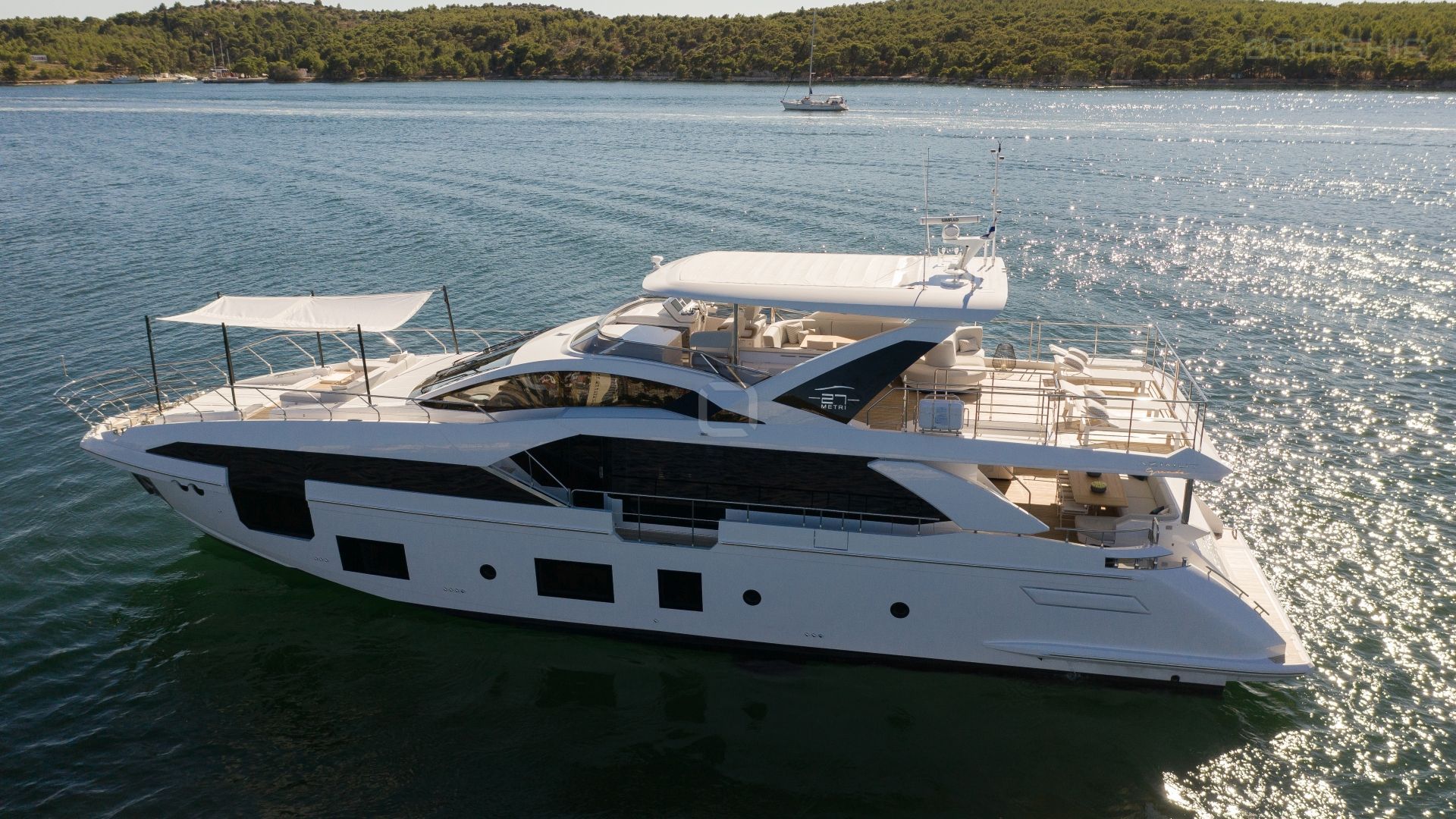 Explore Croatia's coastal gems with M/Y DAWO - Azimut yacht ideal for 10 guests abroad